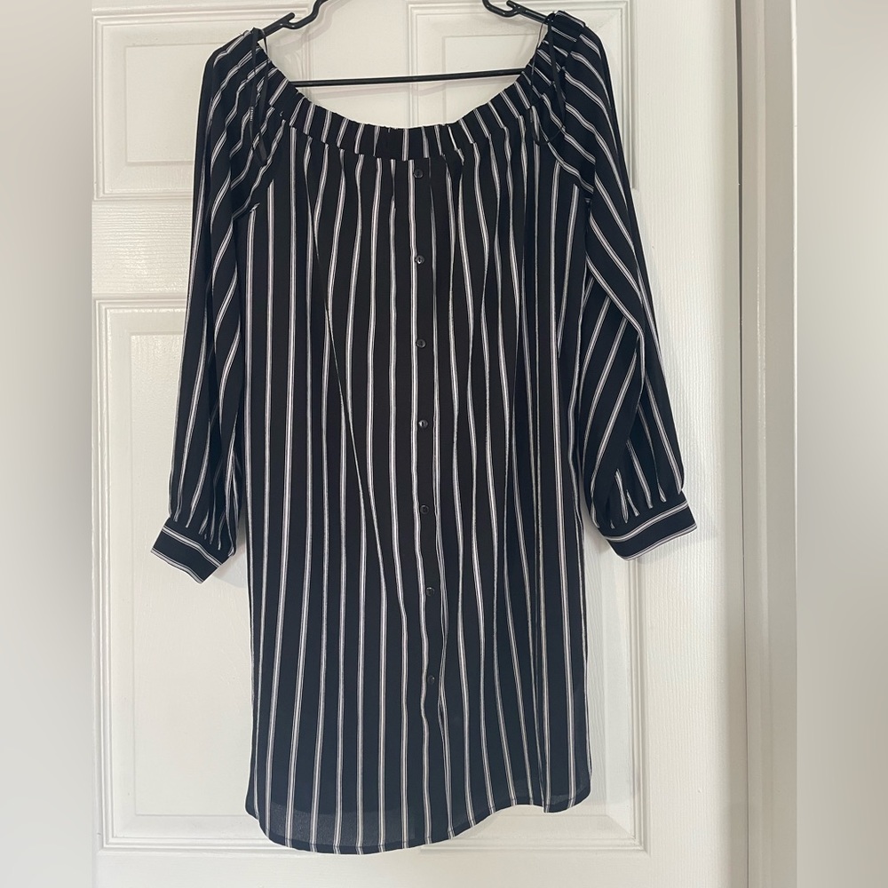 Forever 21 black and white striped dress Size:M